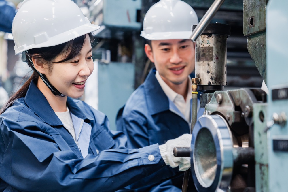 世界と地域をつなぎ、ともに成長できる環境をつくる。